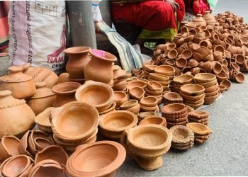 प्लास्टिकका भाँडाले माटोका भाँडा लोप हुँदै