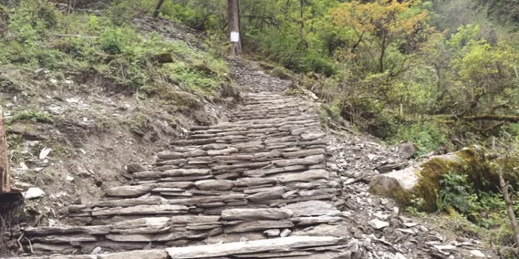 मुस्ताङमा वैकल्पिक पदमार्ग पहिचान