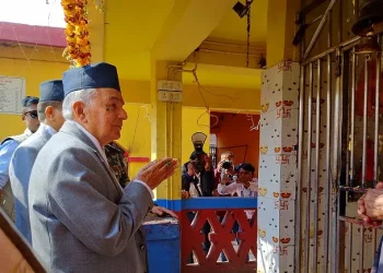 राष्ट्रपति पौडेलद्वारा जलेश्वरनाथको पूजाअर्चना