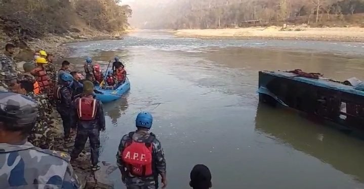 त्रिशुली बस दुर्घटना अपडेटस् एक महिलासहित पाँच जनाको मृत्यु, ३७ जनाको जिवितै उद्दार