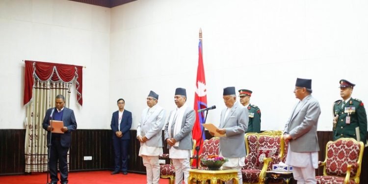 प्रधानमन्त्रीबाट मन्त्रिपरिषद विस्तार, जसपाका दुई मन्त्रीले लिए शपथ