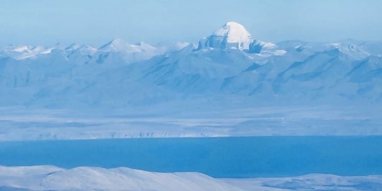 पर्यटनमा नयाँ गन्तव्यः पर्वतीय उडानबाट कैलाश मानसरोवर दर्शन