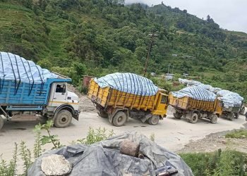बन्चरेडाँडामा भोलिदेखि फोहोर फाल्न नदिने, भन्छन्– राज्यले बाँच्न पाउने अधिकार खोस्यो