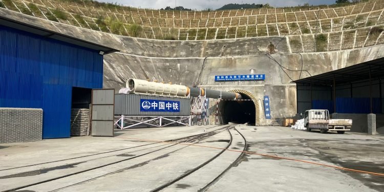 सुनकोसी मरिण डाइभर्सन : सुरुङ खन्न एक सय १० मिटर बाँकी