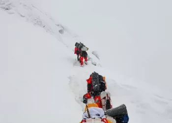 अष्ट्रेलियन आरोहीद्वारा बिना अक्सिजन अन्नपूर्ण हिमालको आरोहण