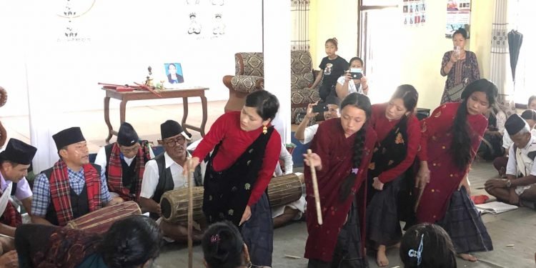 घाटुनाचको संरक्षणमा जुट्दै नवलपुरका गुरुङ समुदाय