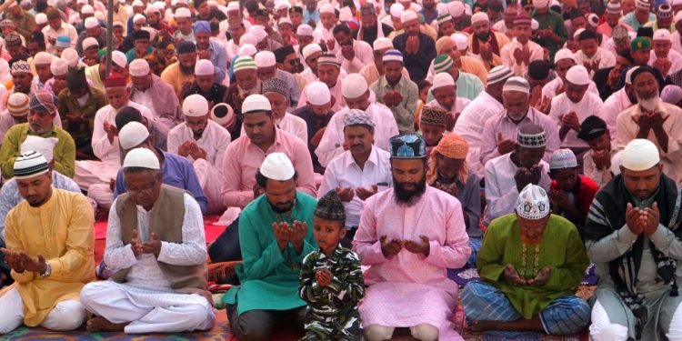 रमदानको अन्तिम दिन मुस्लिम बस्तीमा ‘इद’को चहलपहल