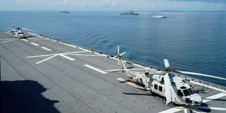 जापानी दुई सैनिक हेलिकप्टर दुर्घटनामा, एकको मृत्यु सात बेपत्ता