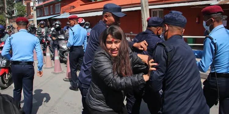 रुसी सेनामा कार्यरत नेपालीको जीवन रक्षाको माग गर्दै काठमाडौँमा प्रदर्शन