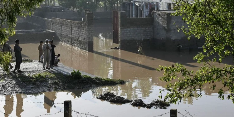 पाकिस्तानमा भारी वर्षाले ७१ जनाको मृत्यु, ६७ घाइते