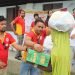 महालक्ष्मी विकास बैंकद्वारा महोत्तरी आगलागि पिडितलाई राहत सामाग्री वितरण