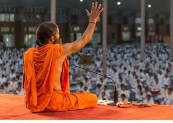 सर्वोच्च अदालतले दियो रामदेवलाई झट्का, भन्यो – ‘योग शिविर चलाएकाे सेवा कर तिर्नु’