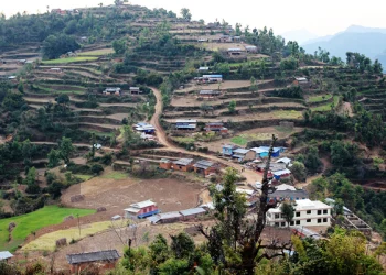 पर्यटकीय क्षेत्र अर्नाकोट पुग्ने सडक १६ वर्षपछि स्तरोन्नति हुँदै
