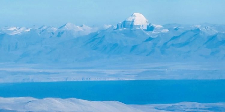 पर्यटनमा नयाँ गन्तव्य : पर्वतीय उडानबाट कैलाश मानसरोवर दर्शन