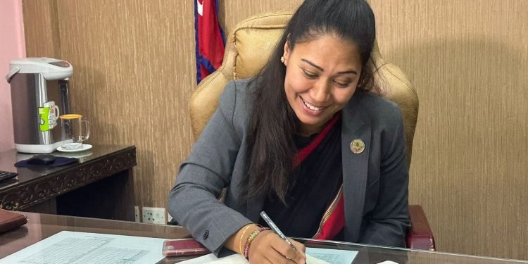 शिक्षामा दलीय राजनीति अन्त्य गर्न निर्मम रूपमा प्रस्तुत हुनुपर्छ : शिक्षामन्त्री