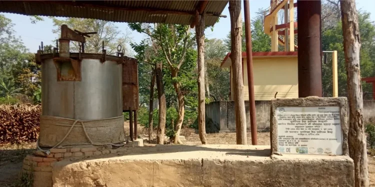 सुगन्धित तेल प्रशोधन केन्द्र अलपत्र