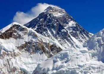 सगरमाथामा क्षेत्रमा जलवायु परिवर्तनका अस्वाभाविक असर देखिँदै