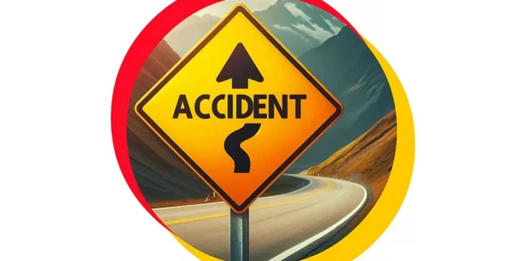 मकवानपुरमा बस दुर्घटना : २० जना घाइते