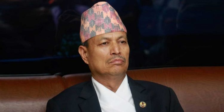 भिम रावलको सरकारलाई प्रश्न – गृहमन्त्रीले कानून मिच्दा कसरी छुट हुनसक्छ ?