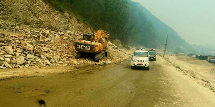 बाइस महिनामा पनि बनेन दुई किमी सडक