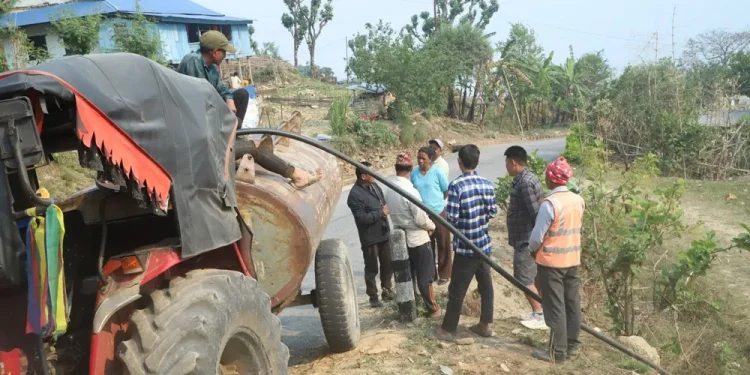 मुहान सुकेपछि ट्याङ्करको पानीमा निर्भर