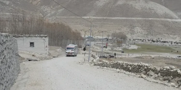 मुस्ताङको लोमान्थाङमा वैकल्पिक सडक निर्माण