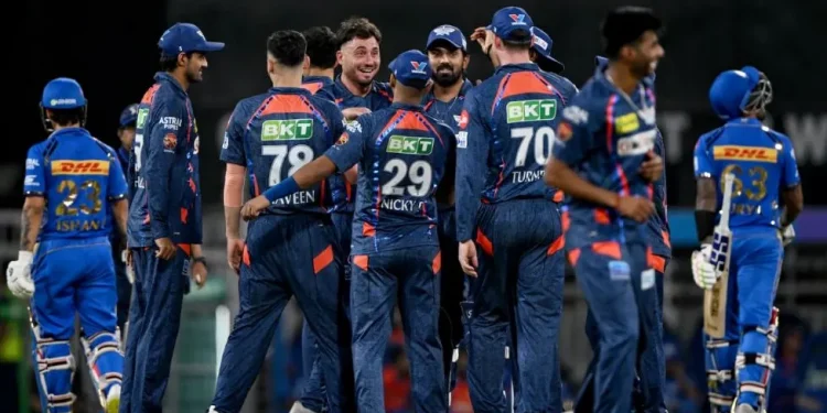आईपिएल : मुम्बईलाई हराउँदै लखनउ तालिकाको तेस्रो स्थानमा