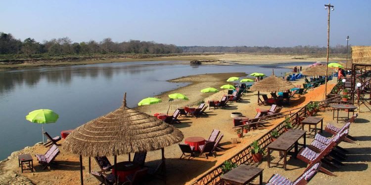 सौराहालाई पर्यटन क्षेत्र घोषणा गर्न माग