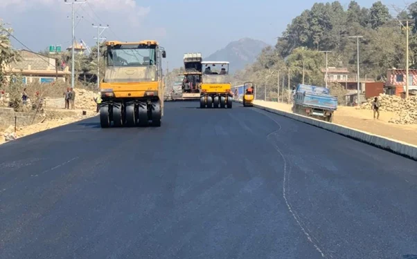 तनहुँ र गोरखाका सडक स्तरोन्नति गरिँदै