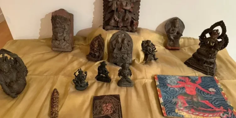 स्वदेश फर्किए अमेरिका पुगेका शताब्दीऔँ पुराना मूर्ति