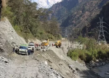 सडक विस्तार गर्न बागलुङ-बेनी खण्ड बन्द