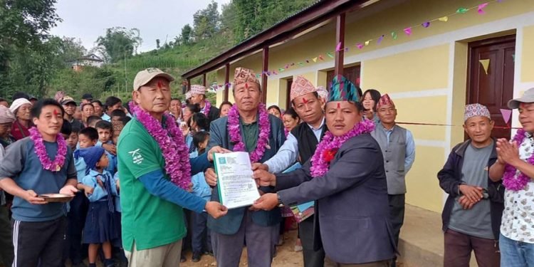 खोटाङको खोटेहाङमा विद्यालय भवन निर्माण