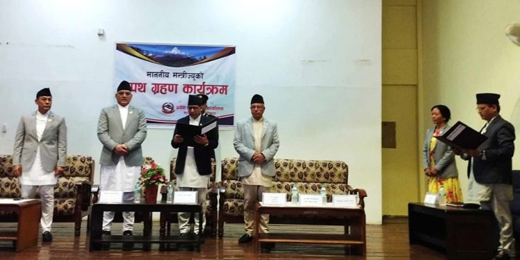 दोस्रोपटक मन्त्री बने फणिन्द्र देवकोटा