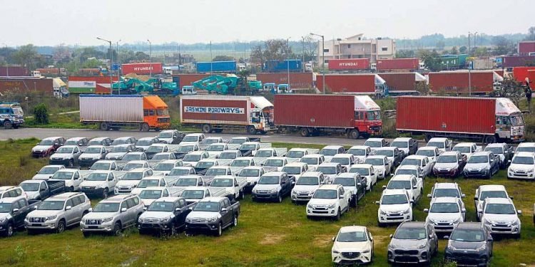 ११ महिनामा भित्रियो २९ अर्ब बढीको ११ हजार ४६६ विद्युतीय सवारी