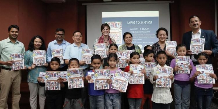“आँखालाई माया गर्नुहोस्” एक बाल क्रियाकलाप पुस्तिका लोकार्पण