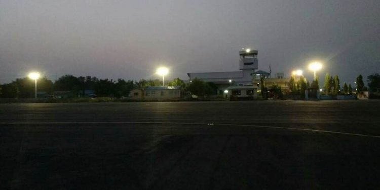 उड्न लागेको बुध्द एयरको रनवेमा स्यालले बाटो काटेपछि….