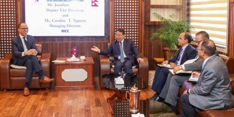 एमसीसी उपाध्यक्ष ब्रुक्सद्वारा अर्थमन्त्री पुनसँग भेट