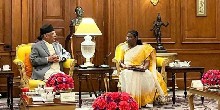 प्रधानमन्त्री प्रचण्ड र भारतीय राष्ट्रपति मुर्मूबीच भेटवार्ता