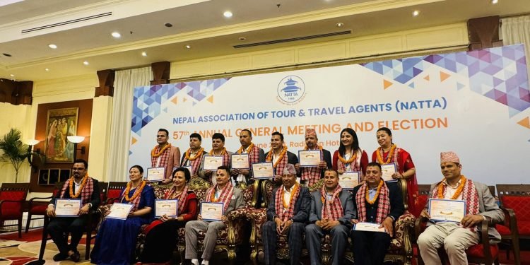 नाट्टा अध्यक्षमा थपलिया