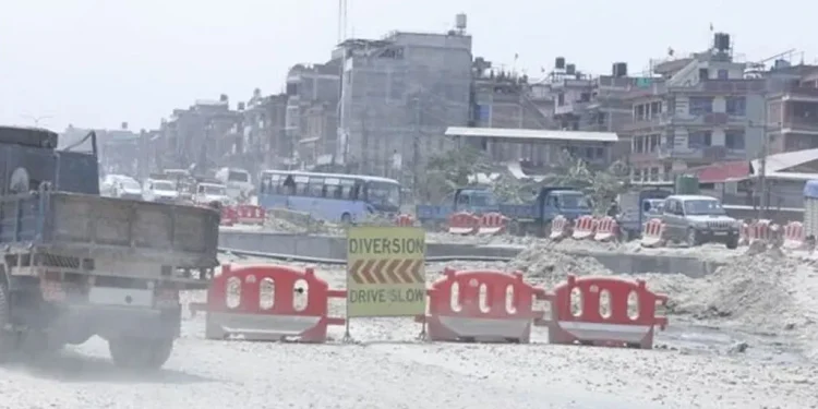 सूर्यविनायक-धुलिखेल सडक विस्तार सुस्त : डेढ वर्षमा २५ प्रतिशत प्रगति