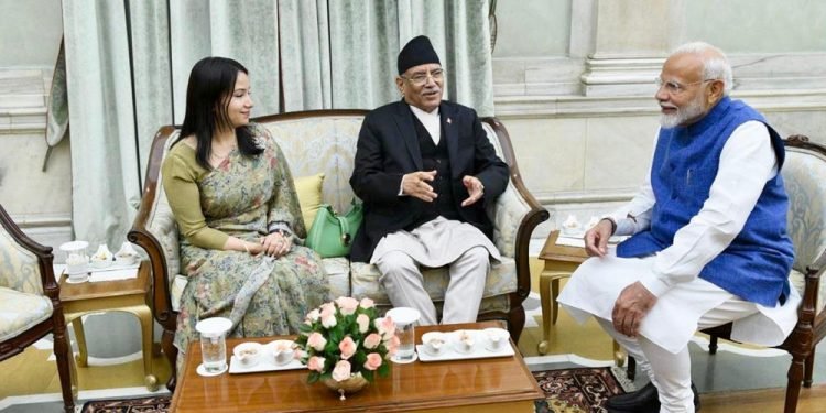 प्रधानमन्त्री प्रचण्ड र मोदीबीच भेटवार्ता