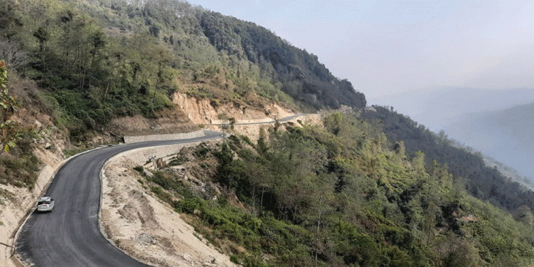 बाढीपहिराले मध्यपहाडी राजमार्गको ४० किलोमिटर क्षतिग्रस्त