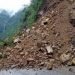 नारायणगढ–मुग्लिन सडकमाथिबाट खसेको ढुंगा लागेर बस चालकको मृत्यु
