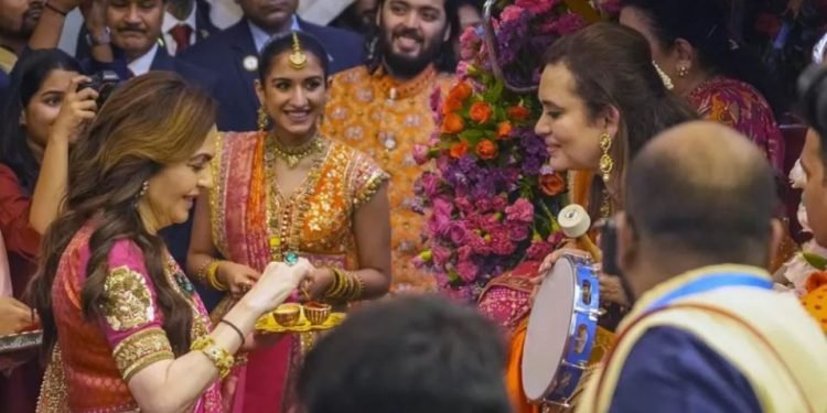 अम्बानीको भव्य वैवाहिक कार्यक्रम र अतिथिको चर्चा