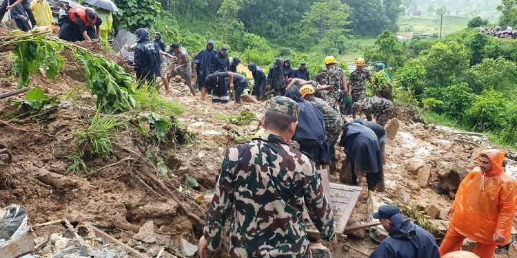 बाढी–पहिरोबाट १ सय ३ जनाको मृत्यु