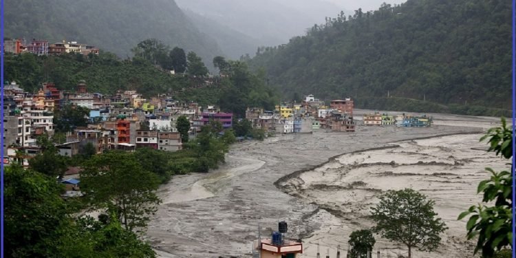 सिन्धुपाल्चोकमा भारी वर्षा, मेलम्चीमा जलसतह सतर्कता तहभन्दा माथि