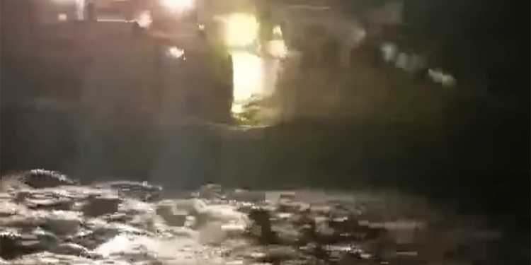 रामेछापको फर्पुमा पहिरोले पुरिएर तीन किशोरीको मृत्यु