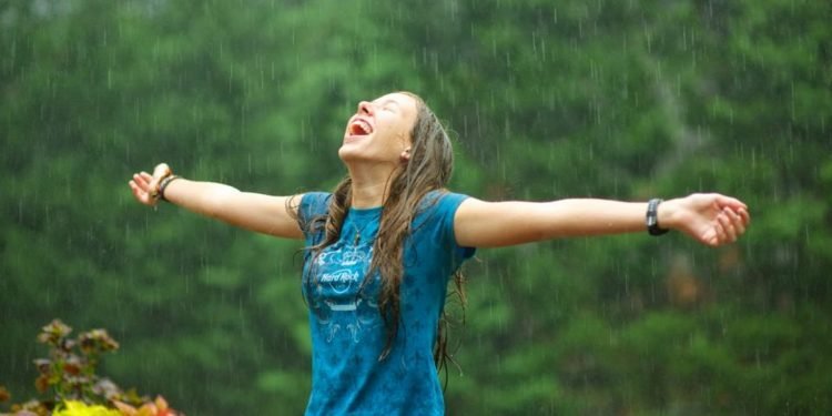 पानीमा रूझ्दा स्वास्थ्यलाई हुन्छ फाइदा!