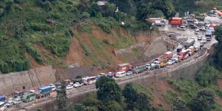 पृथ्वी राजमार्ग राति १० देखि बिहान ३ बजेसम्म बन्द हुने