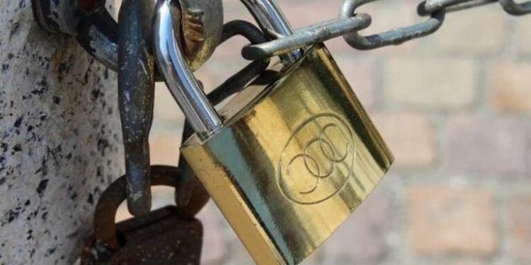 ‘बर्थिङ सेन्टर’मा तालाबन्दी, सेवाग्राही मारमा